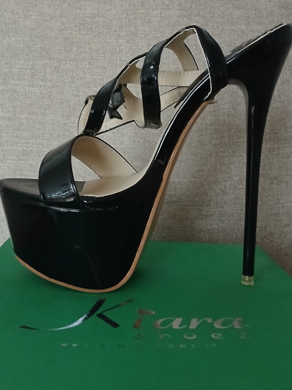 Kiara Sandals Heels